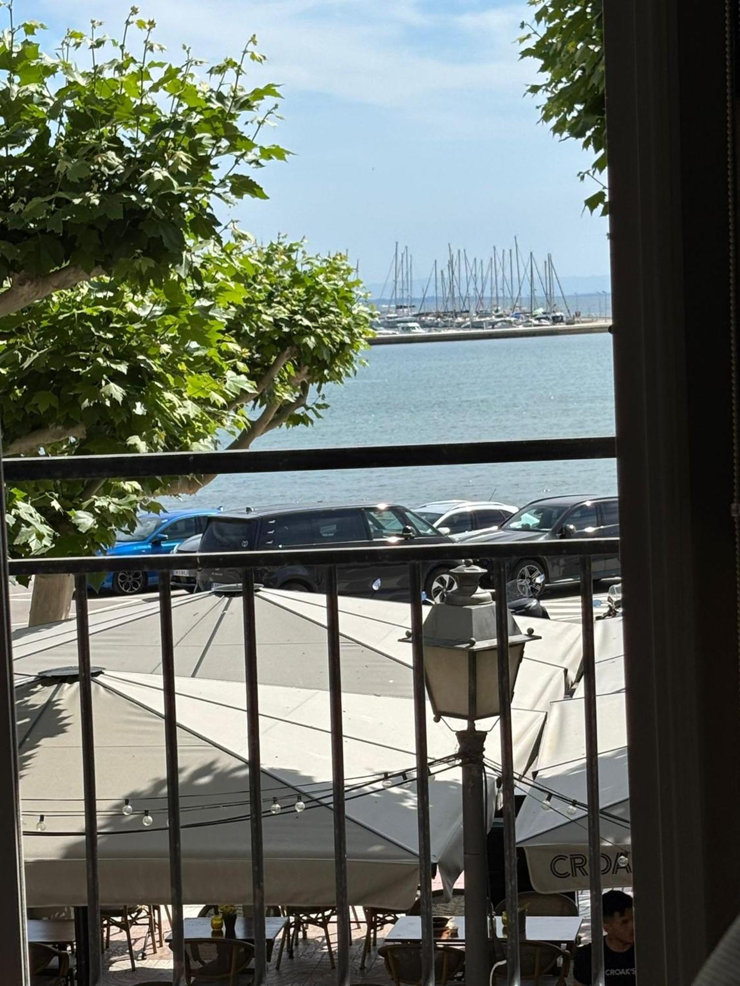 Apartment Primera Linea De Mar Y Playa Roses
